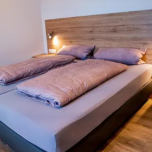 Gästezimmer Düll Gasthof Dettelbach